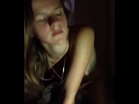 ❤️ Déanann cailín masturbates agus cums ❤️ Gnéas linn